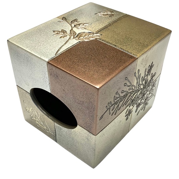 CROSCILL home Tissue Box Cover Lancaster Leaves Squares Decor Metallic - Picture 7 of 7